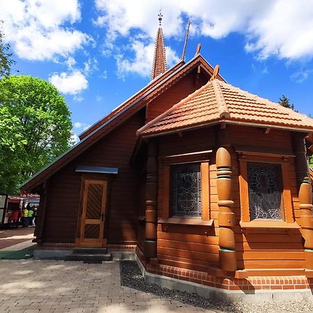 Ferienhaus Blaue Blume Mit 11 Kw Ladestation, Kamin, Terrasse, Eingezaeuntem Garten, Sauna, Wlan, Netflix, 2 Hunde Willkommen! Güntersberge المظهر الخارجي الصورة
