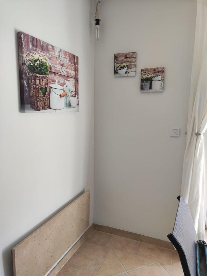 Ferienhaus Blaue Blume Mit 11 Kw Ladestation, Kamin, Terrasse, Eingezaeuntem Garten, Sauna, Wlan, Netflix, 2 Hunde Willkommen! Güntersberge المظهر الخارجي الصورة